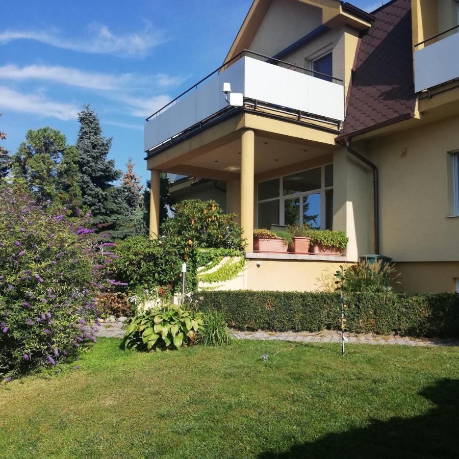 Rezident Consult S.R.O. Bratislava Exterior foto